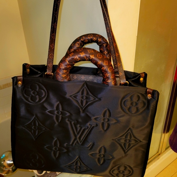 Louis vuitton Satin Tote - Picture 1 of 1